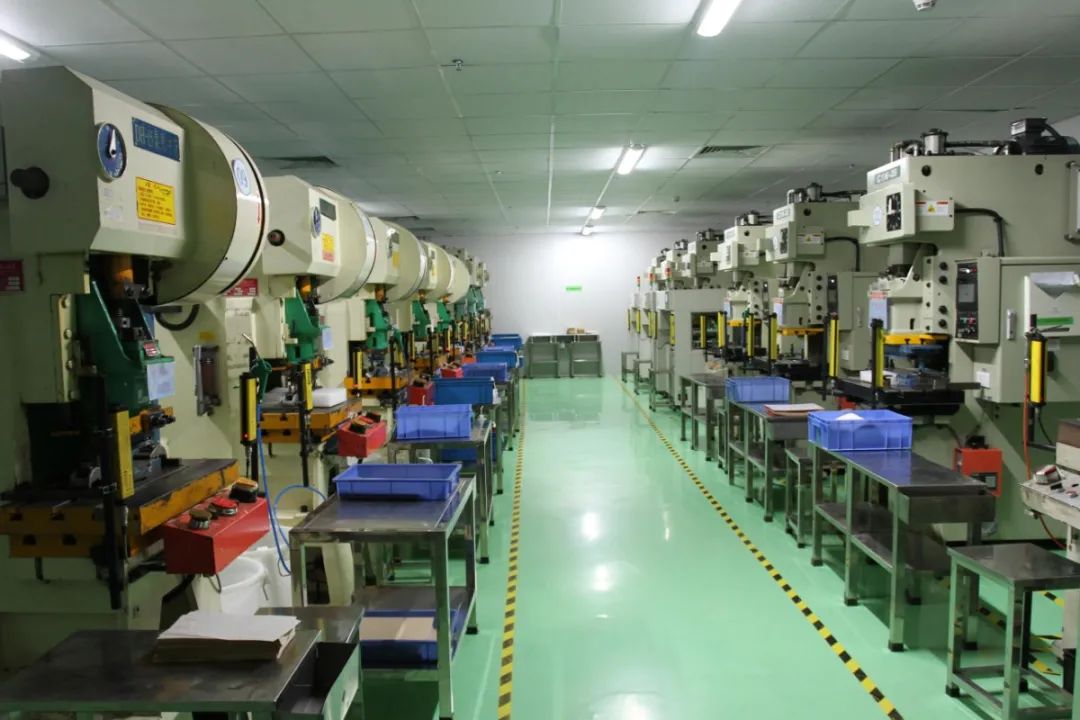 五金加工廠有機廢氣異味控制，Dejing的凈?除臭劑如何做到？.jpg